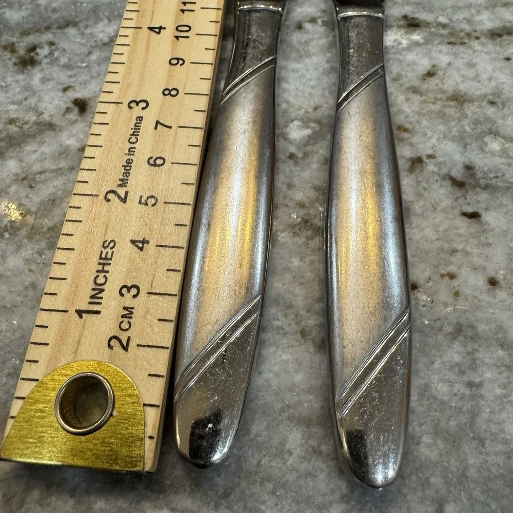 Oneida Risotto Butter Knives Set Of 2 Stainless Steel Flatware 9-1/4